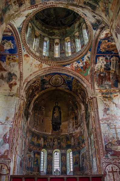 Některé malby uvnitř klášteru Galeti pocházejí až z 12. století