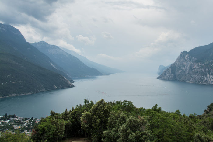 Lago di Garda z Monte Brione
