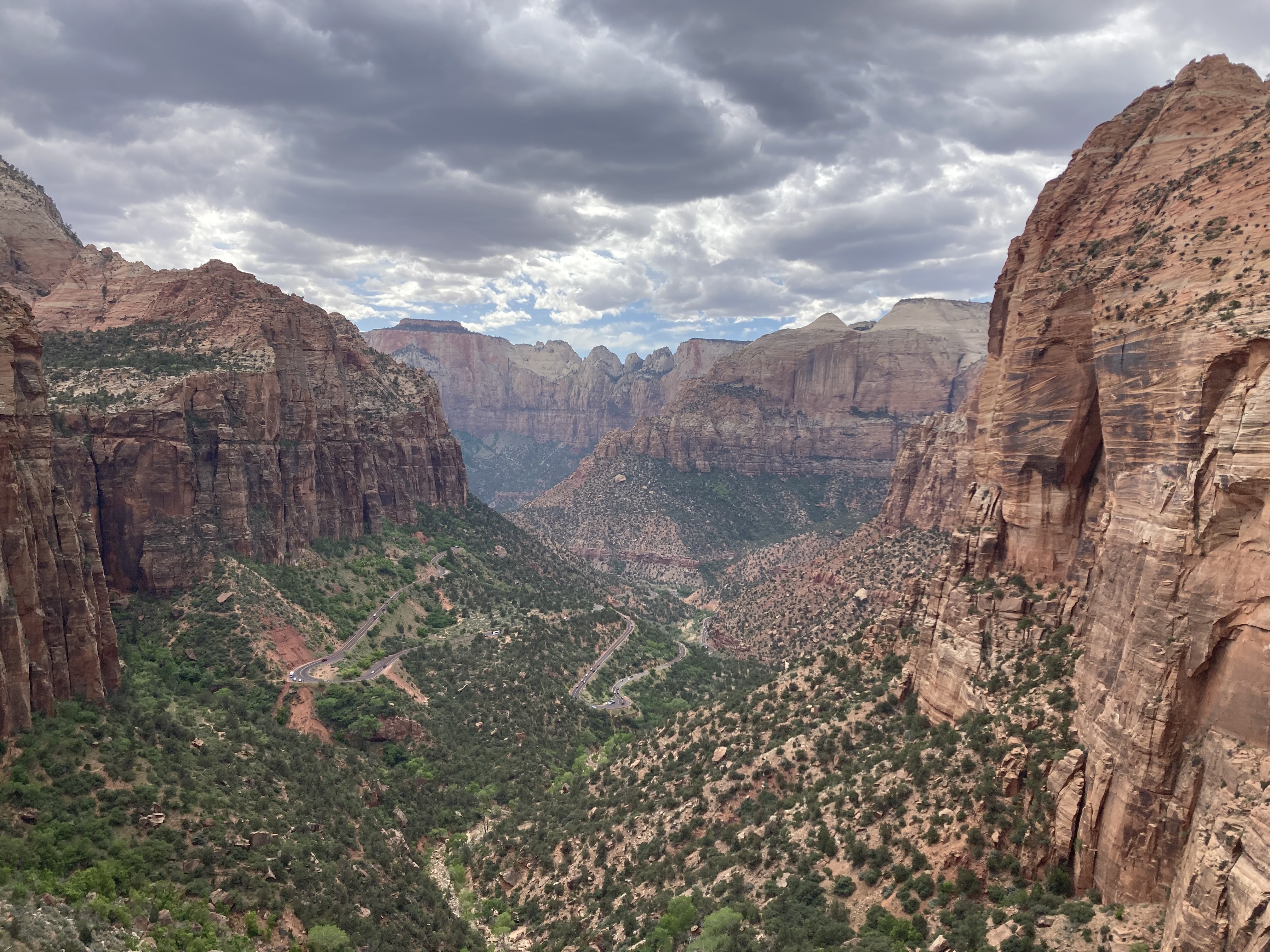 The Zion Canyon Overlook Trail 